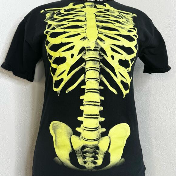 00s Halloween Ribcage Skeleton Bone  T-Shirt Glow in the Dark Unisex Medium - Picture 2 of 9